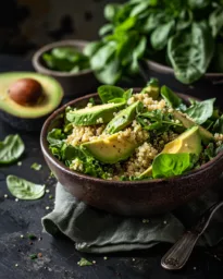 Avocado-Quinoa-Salat